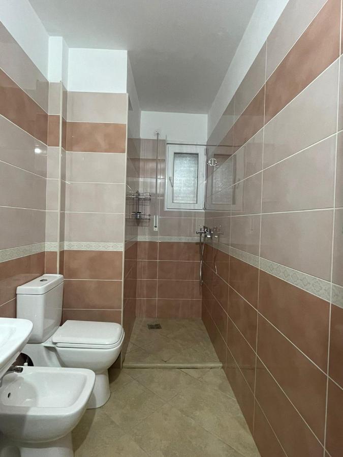 Kraal Apartments Vlore Bagian luar foto
