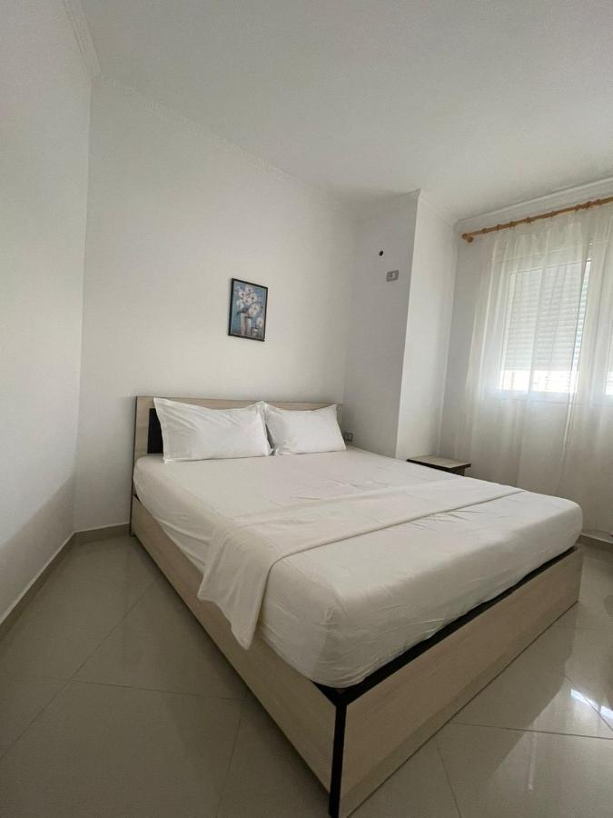 Kraal Apartments Vlore Bagian luar foto