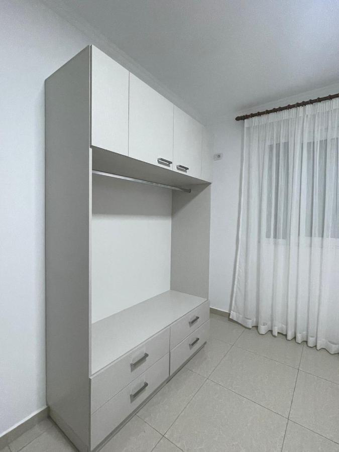 Kraal Apartments Vlore Bagian luar foto