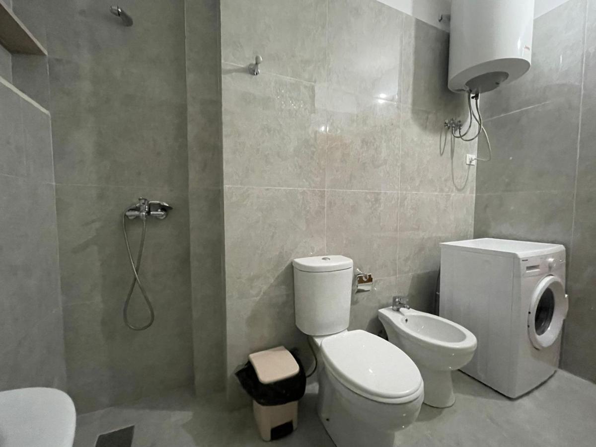 Kraal Apartments Vlore Bagian luar foto