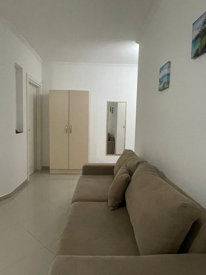 Kraal Apartments Vlore Bagian luar foto