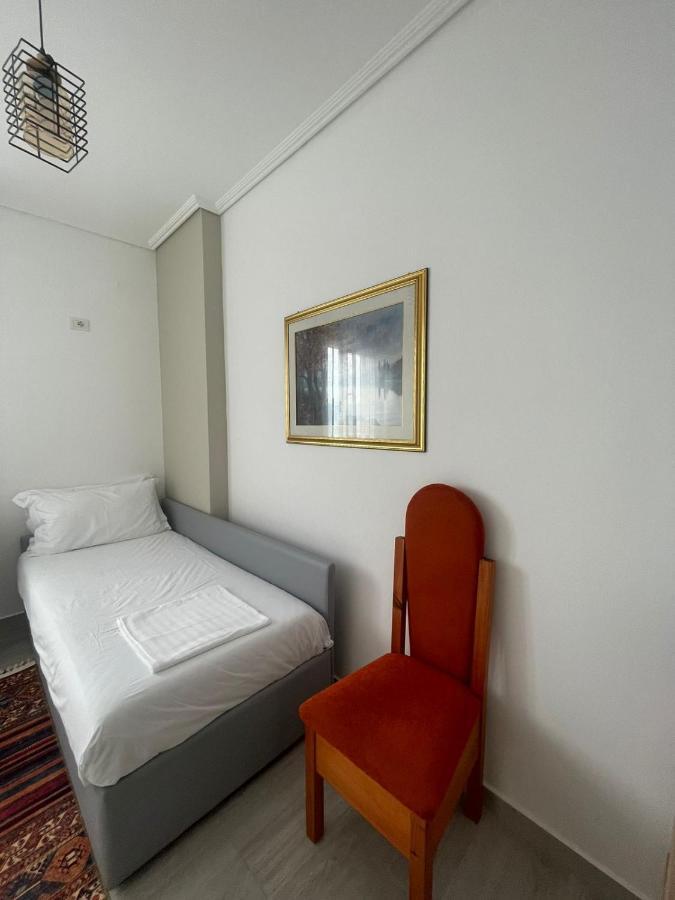 Kraal Apartments Vlore Bagian luar foto