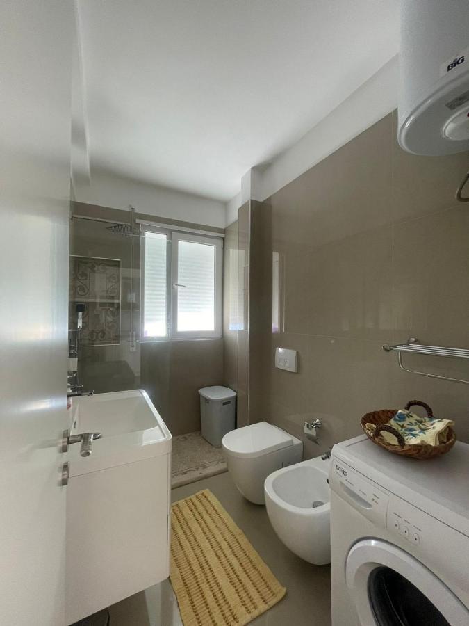 Kraal Apartments Vlore Bagian luar foto