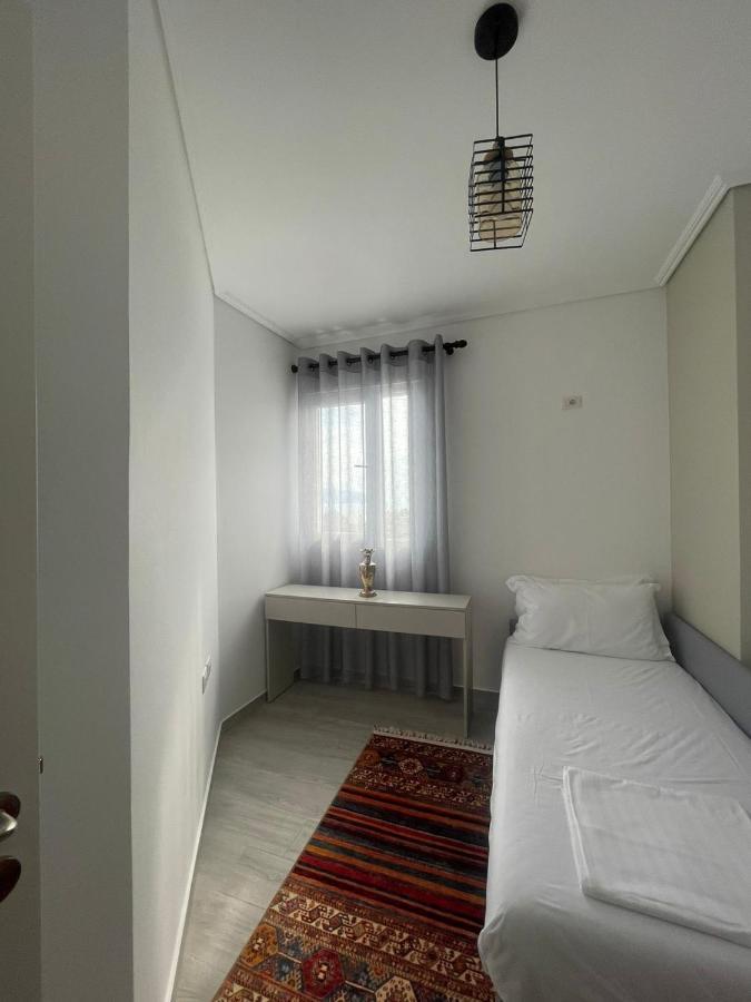 Kraal Apartments Vlore Bagian luar foto