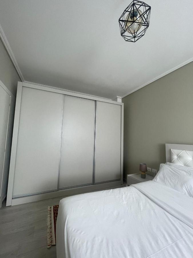Kraal Apartments Vlore Bagian luar foto