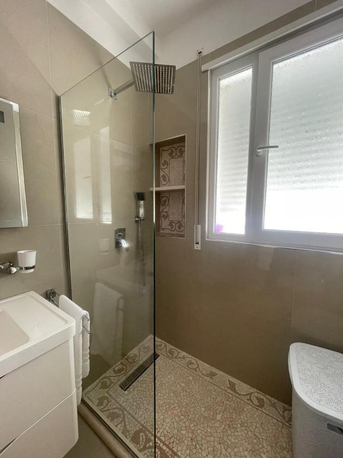 Kraal Apartments Vlore Bagian luar foto