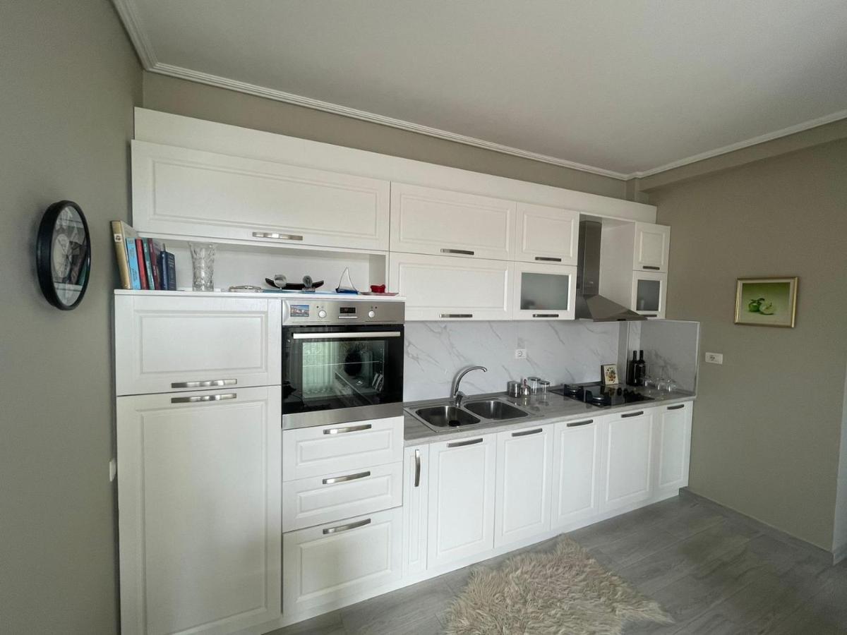 Kraal Apartments Vlore Bagian luar foto